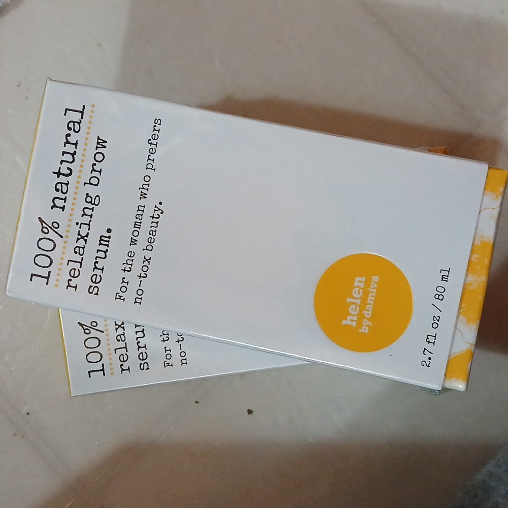 Helena Natural Relaxing Brow Serum